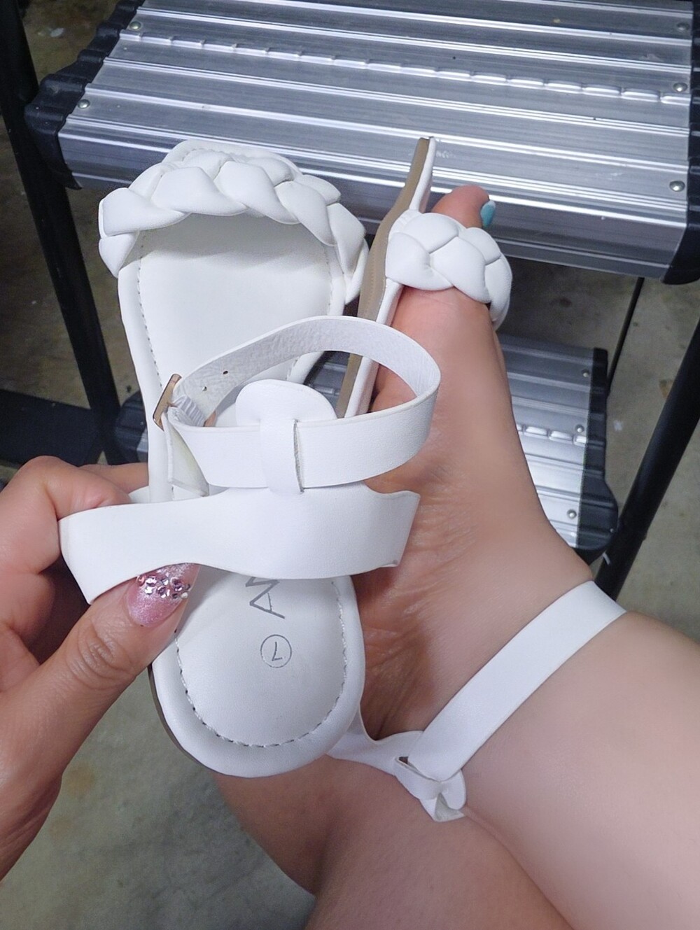 Just In White BRAIDED sandals - Picture 3 of 6